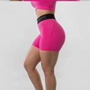 Buffbunny Rosa Shorts (Small/Hot Pink)